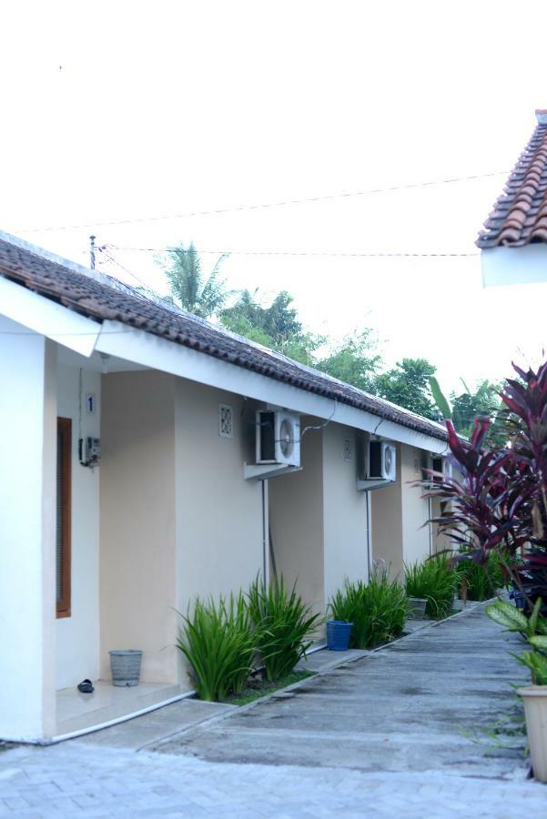 Reddoorz Syariah Plus Near Banyuwangi Airport Ngoại thất bức ảnh